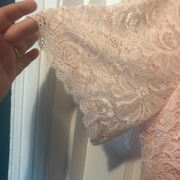 Pink lace shift dress - Picture 2 of 4